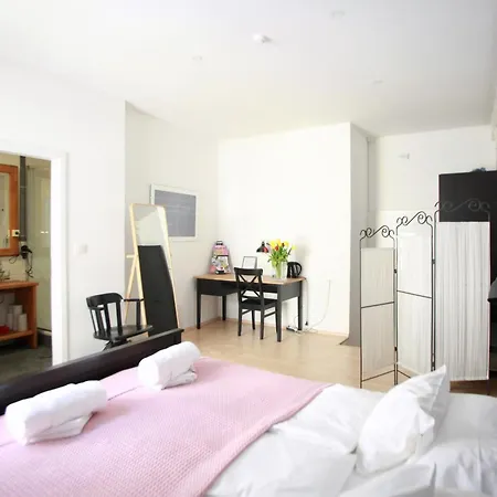 Bit Apartment *
